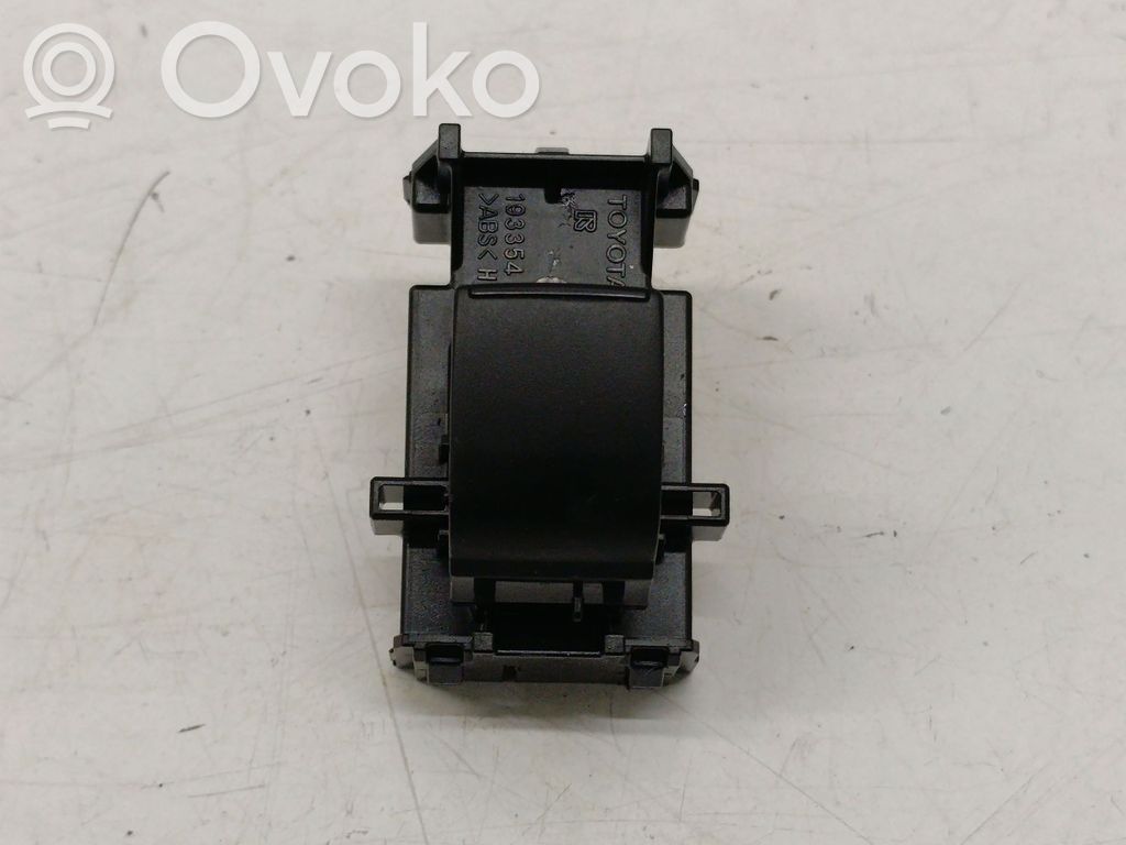 Toyota Yaris XP210 Electric window control switch 