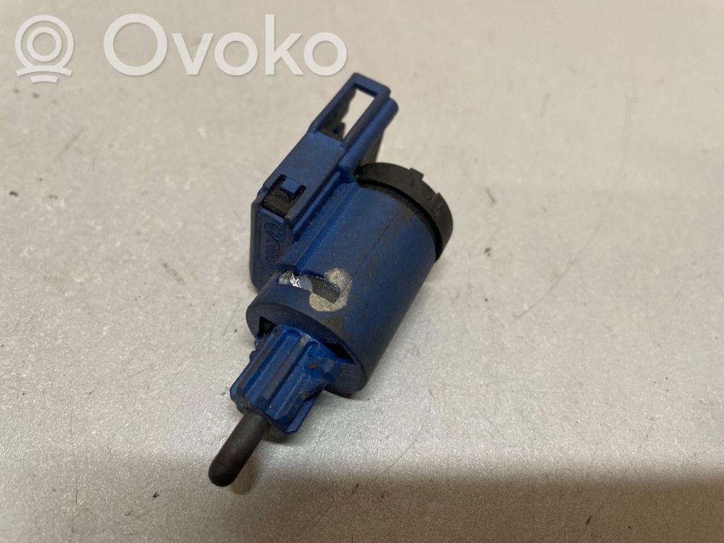 Volkswagen PASSAT B5.5 Stabdžių pedalo daviklis 