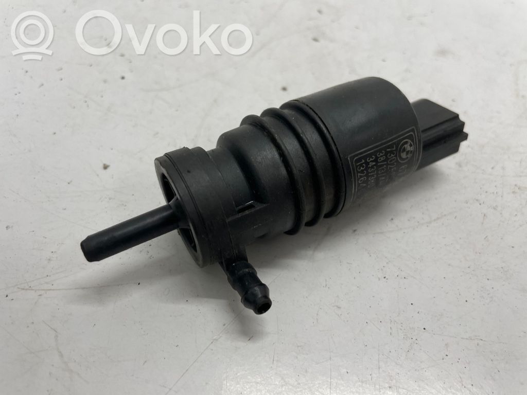 BMW 1 F20 F21 Windscreen/windshield washer pump 