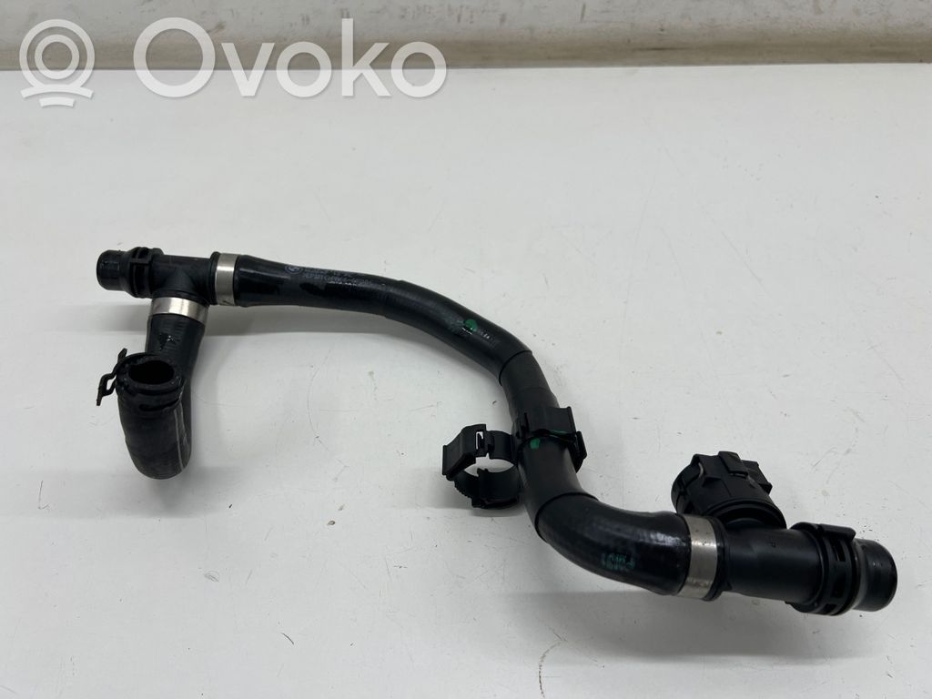 BMW i4 Engine coolant pipe/hose 