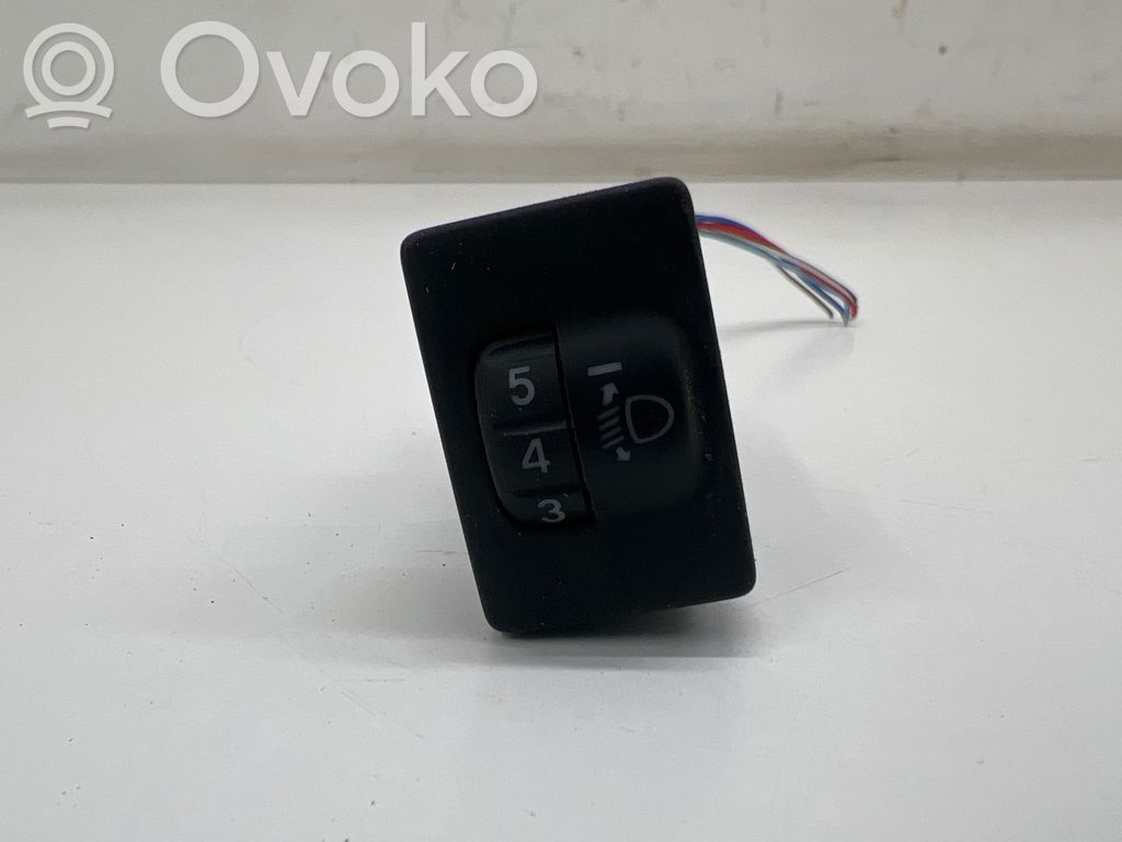 Toyota Hilux VIII Headlight level height control switch 