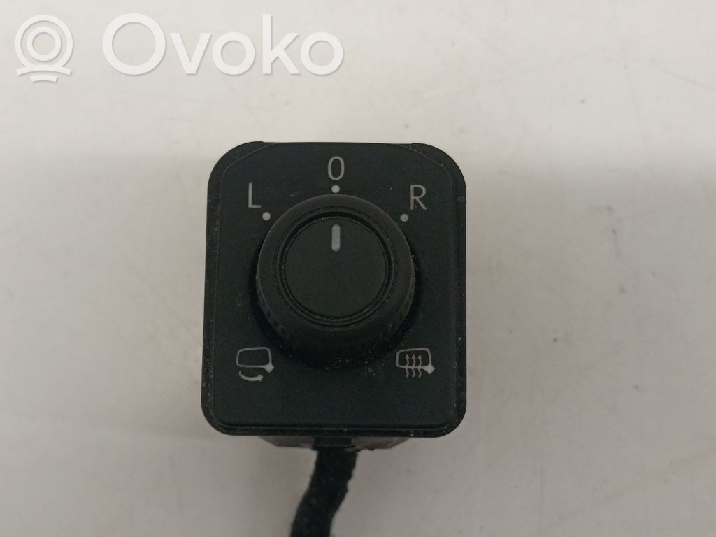 Volkswagen Taigo Wing mirror switch 