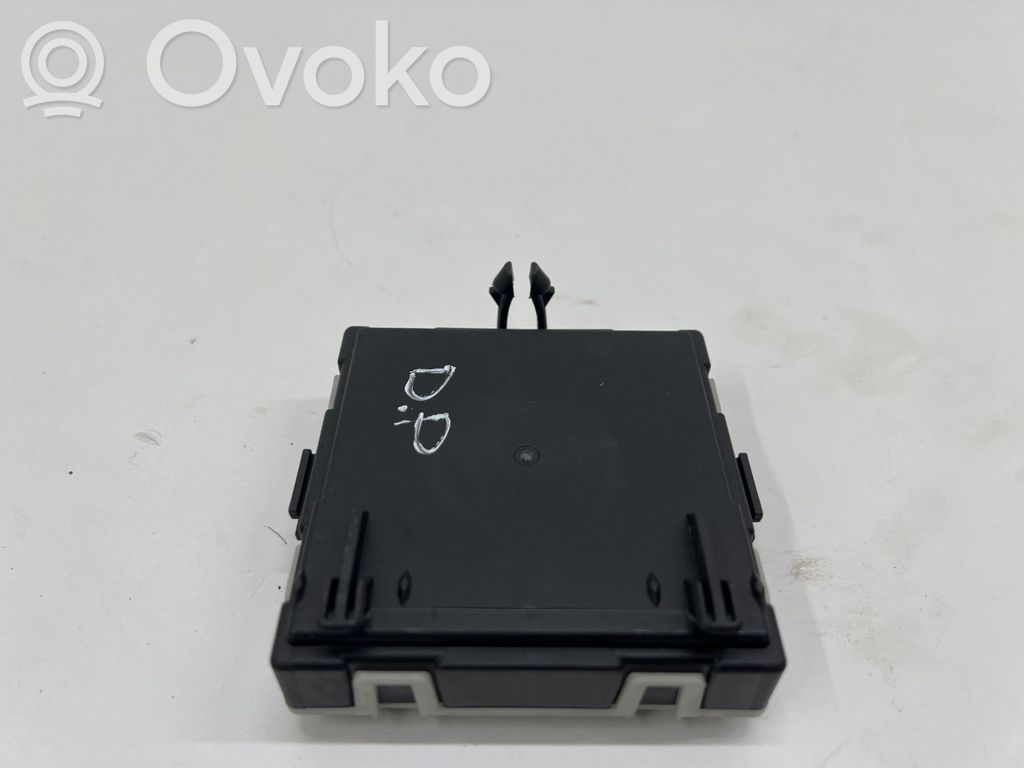 Mercedes-Benz C W205 Door control unit/module 