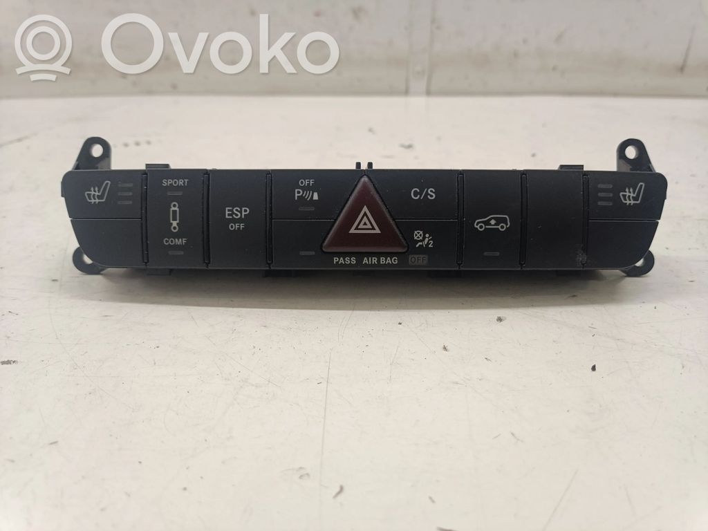 Mercedes-Benz R W251 Un conjunto de interruptores 