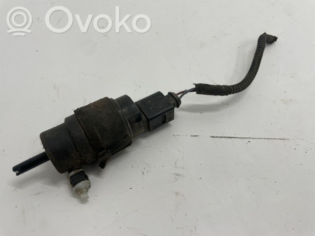 Audi A6 S6 C7 4G Windscreen/windshield washer pump 