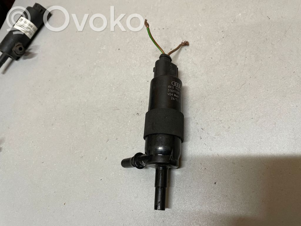 Pompa spryskiwacza szyby przedniej / czołowej   8K09556811