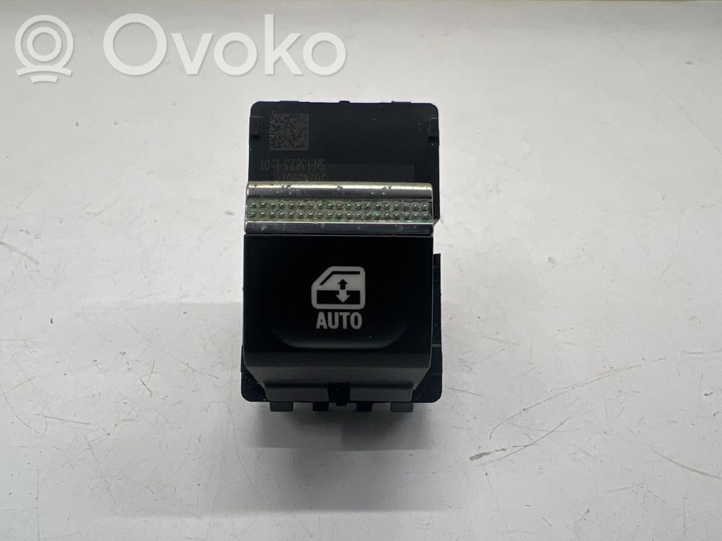 Renault Austral Electric window control switch 