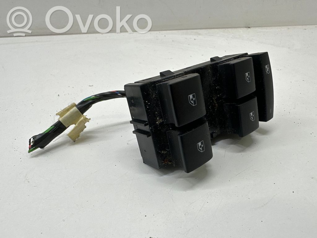 Opel Astra K Electric window control switch 