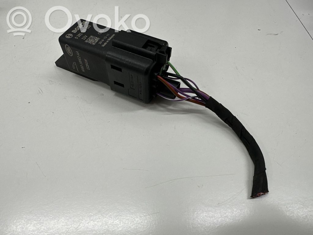 Land Rover Discovery 5 Glow plug pre-heat relay 