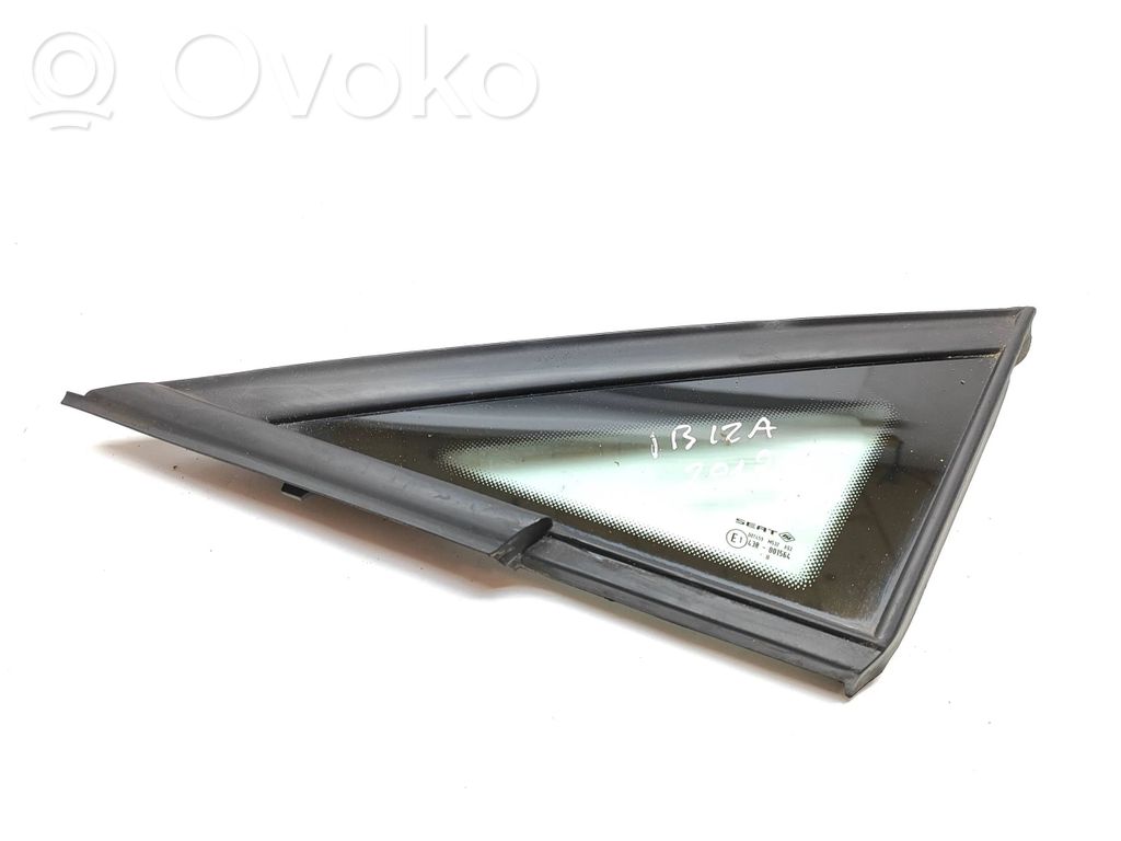 Seat Ibiza IV (6J,6P) Trikampis stiklas kėbulo priekyje 