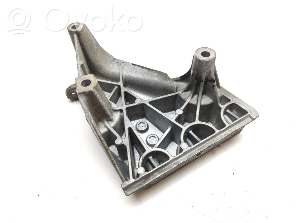 Volkswagen Polo V 6R Engine mounting bracket 