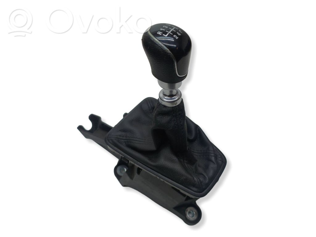Gear shifter/selector