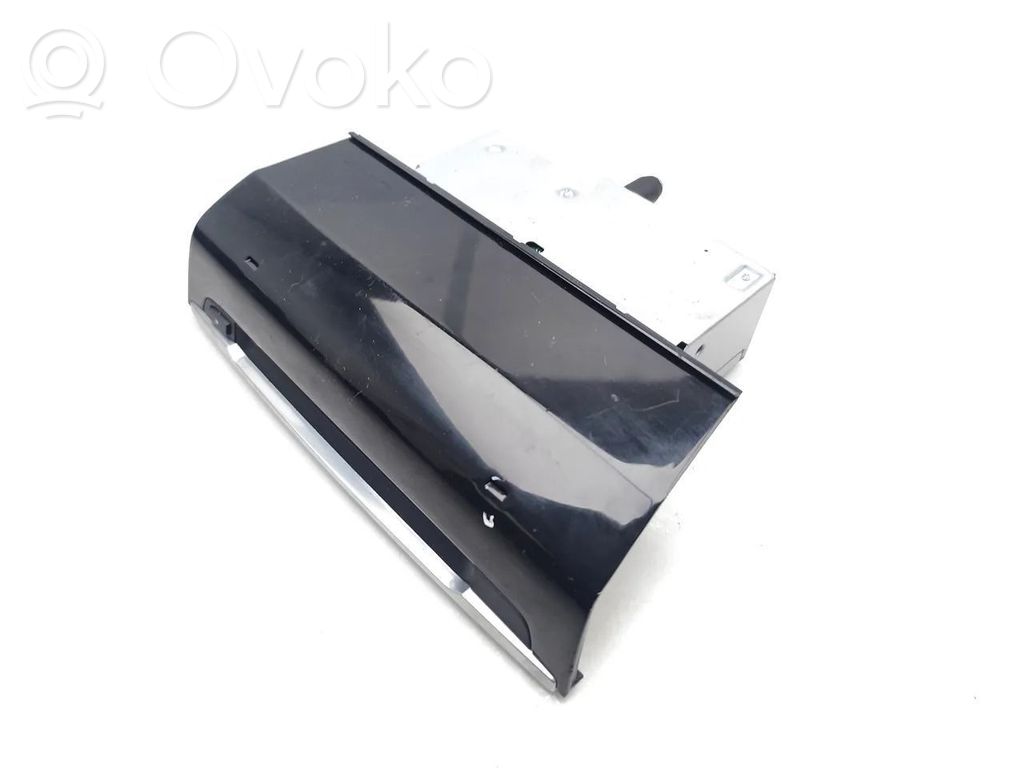 Mazda 6 Radio/CD/DVD/GPS head unit 