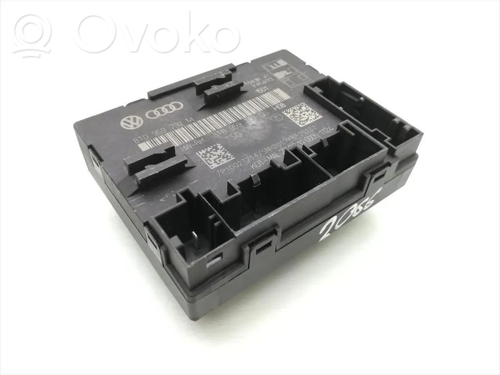 Audi A5 8T 8F Door control unit/module 