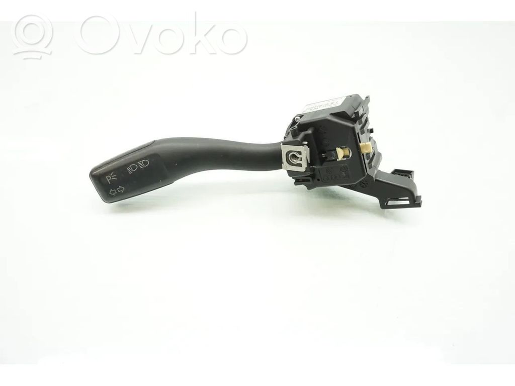 Audi A3 S3 8P Indicator stalk 