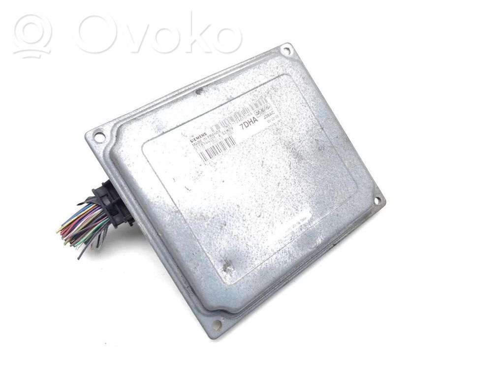 Ford Focus Engine control unit/module 