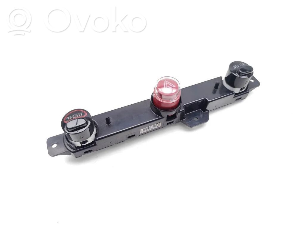 Fiat 500 Hazard light switch 