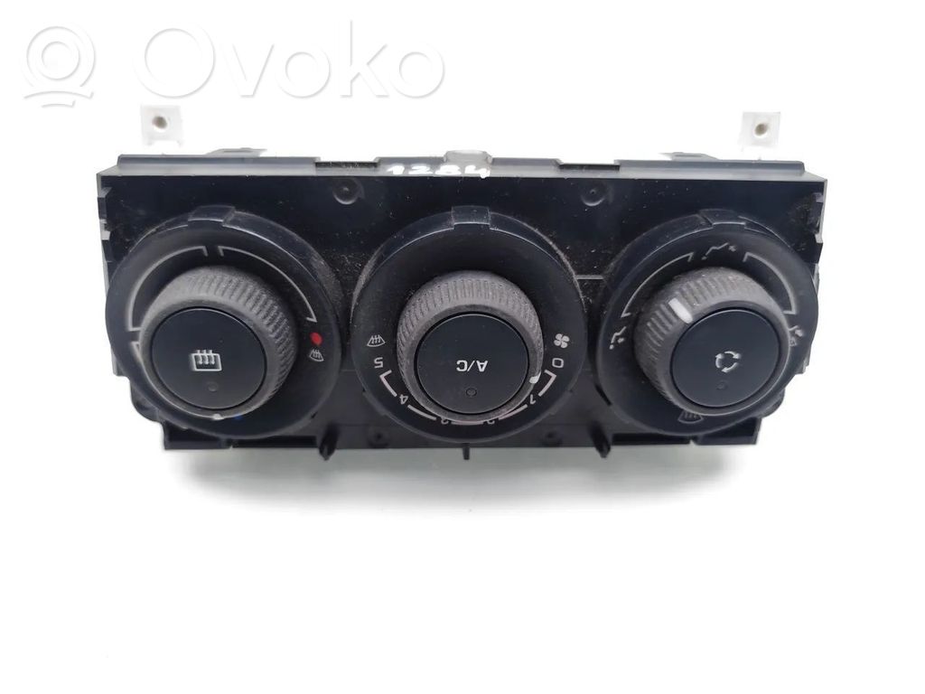 Peugeot 308 Climate control unit 