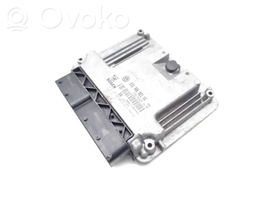 Volkswagen Jetta V Engine control unit/module 
