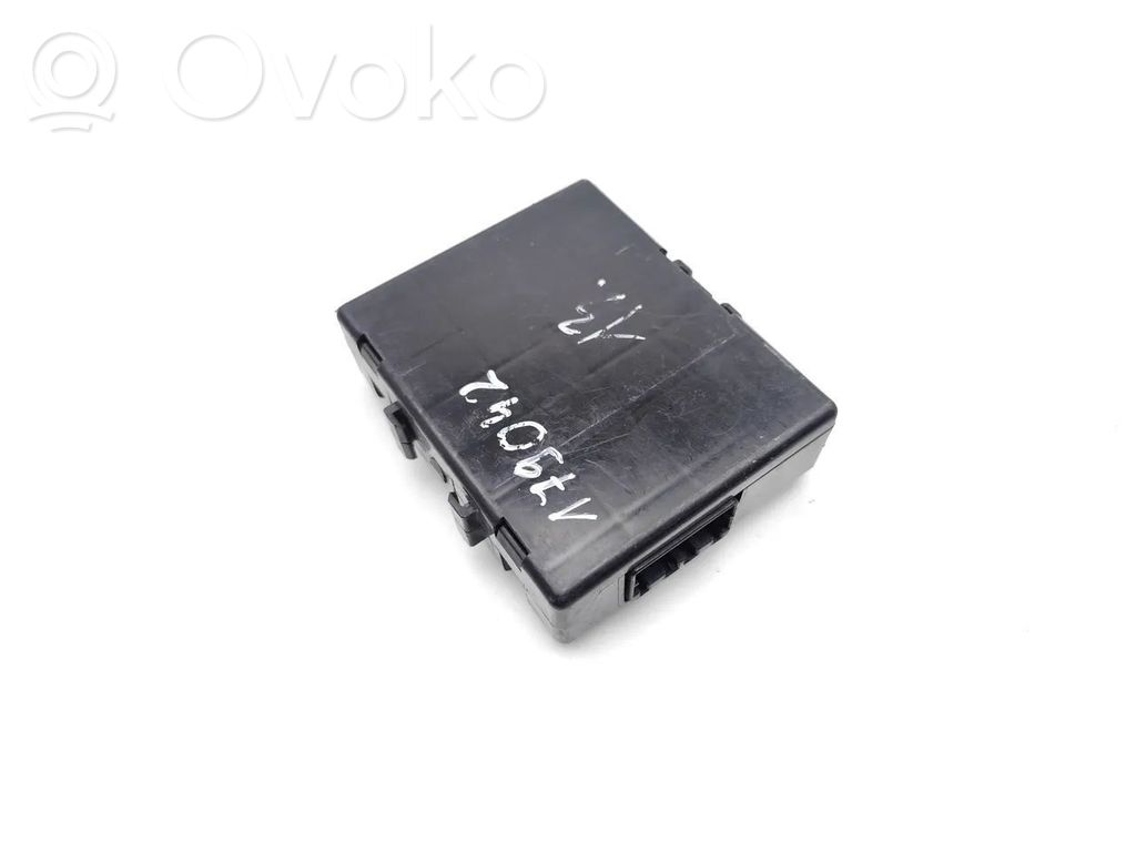 Peugeot 4007 Comfort/convenience module 