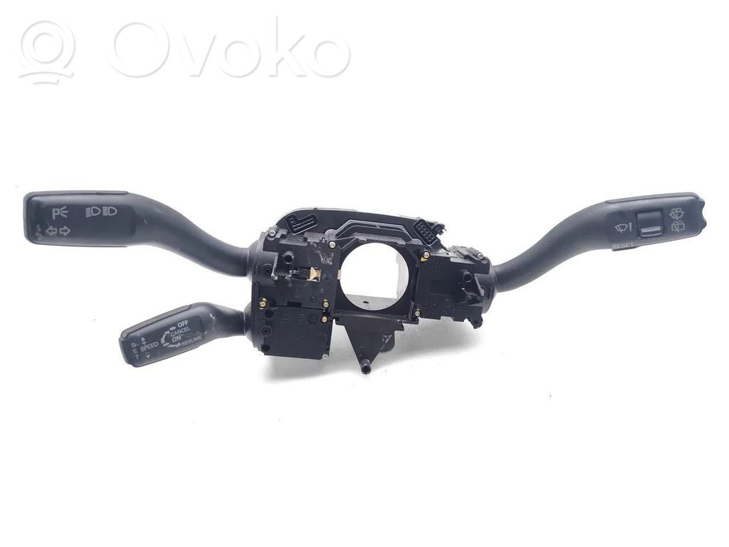 Audi Q7 4L Wiper turn signal indicator stalk/switch 
