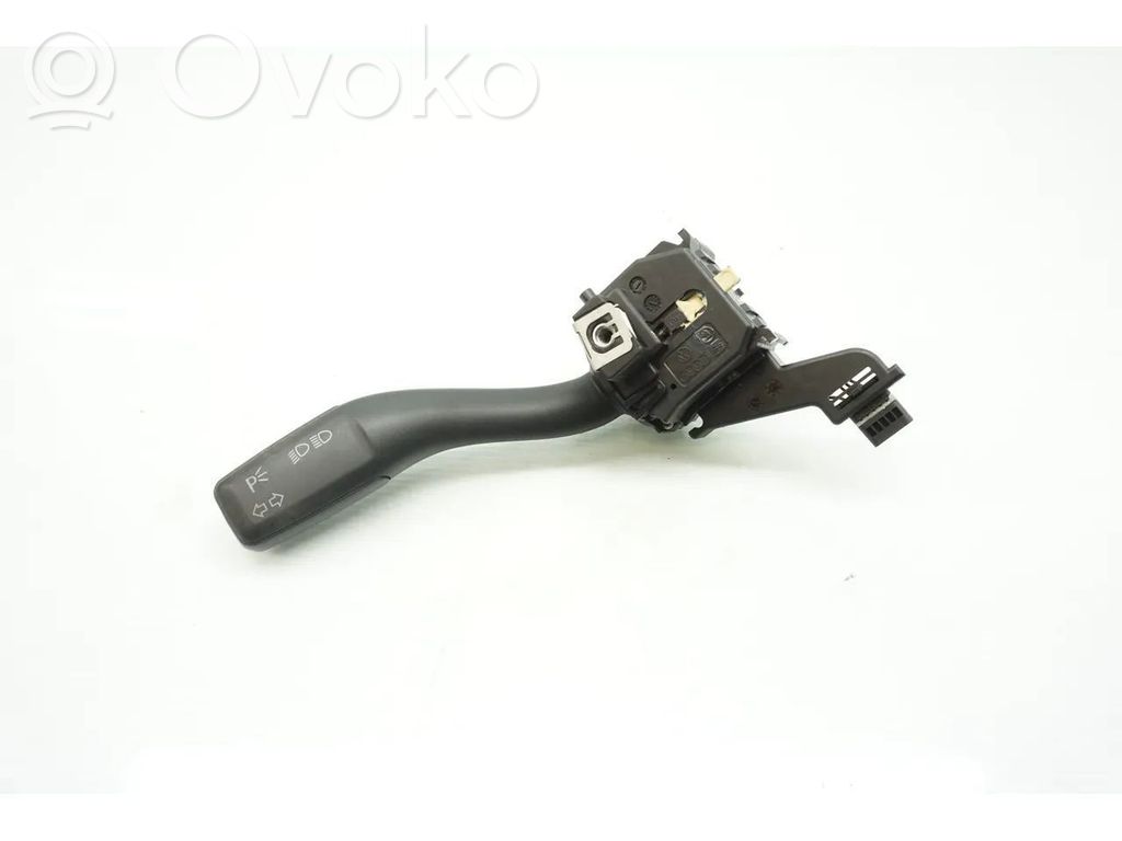Audi A3 S3 8P Indicator stalk 