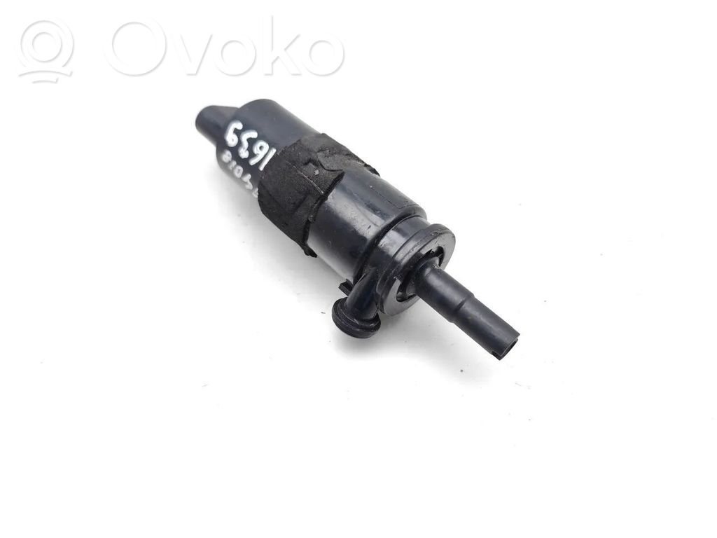 Audi A7 S7 4G Headlight washer pump 