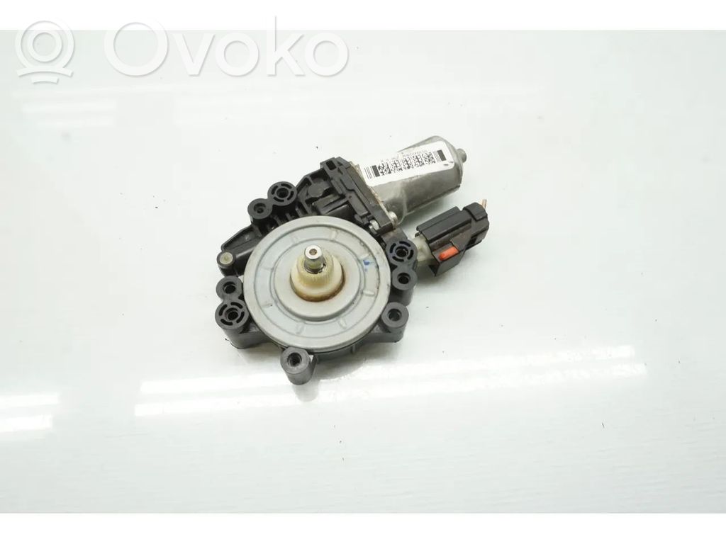 Rear door window regulator motor   3018257A