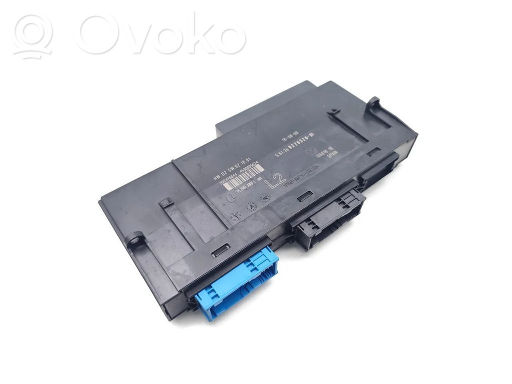 BMW 1 E81 E87 Central body control module 