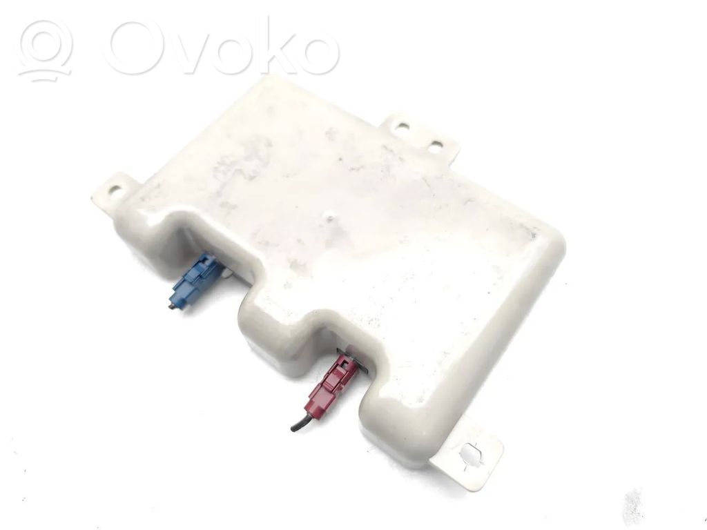 BMW 6 E63 E64 Antenos stiprintuvas 