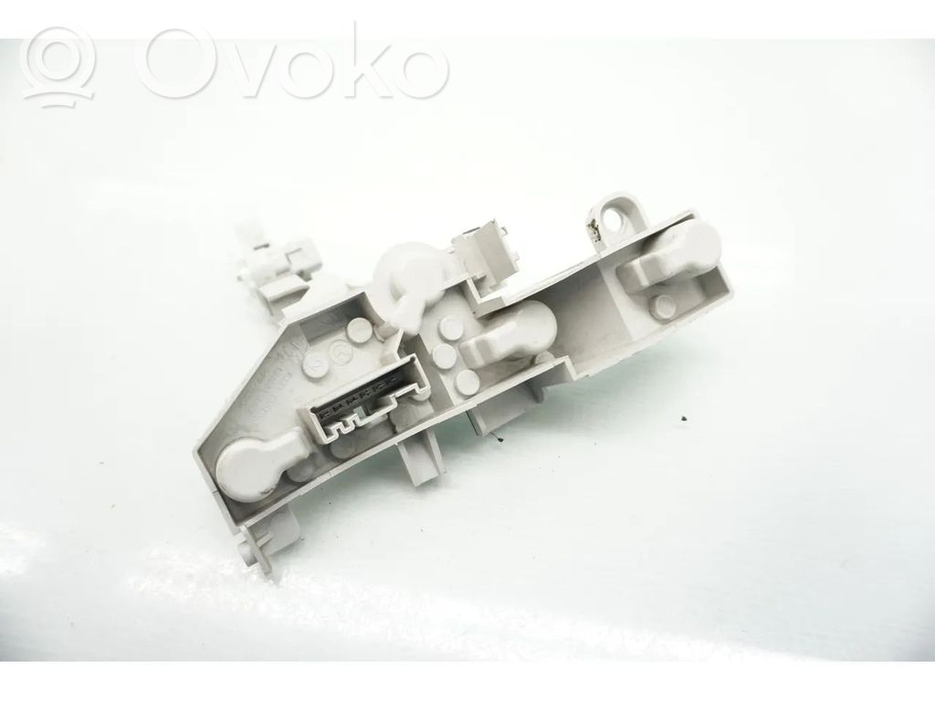 BMW 1 E81 E87 Tail light bulb cover holder 