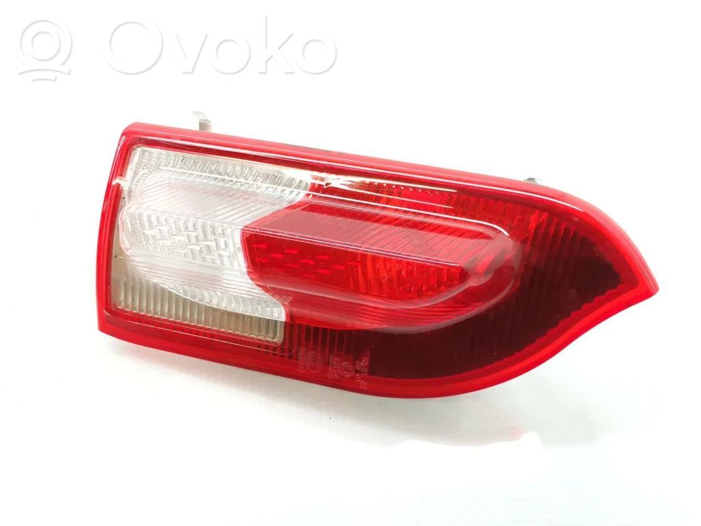 Opel Insignia A Takaluukun takavalot 