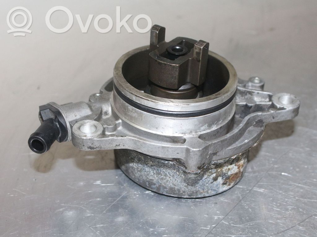 BMW X3 E83 Vacuum pump 