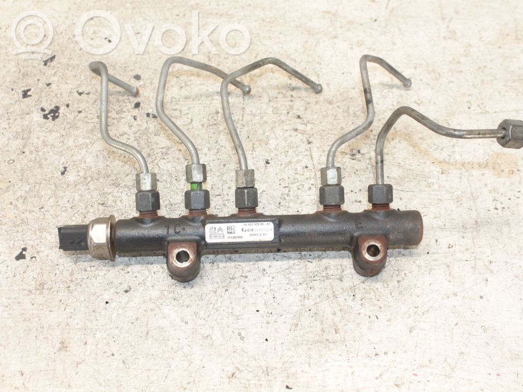 Ford C-MAX II Fuel main line pipe 