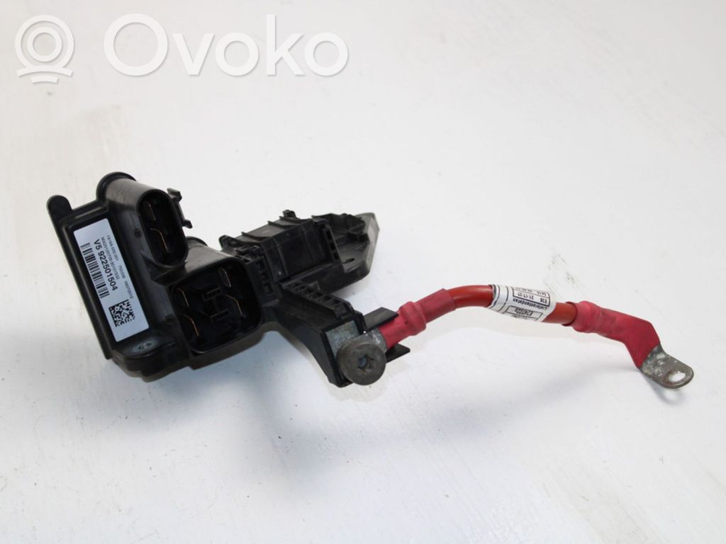 BMW 3 F30 F35 F31 Плюсовый провод (аккумулятора) 