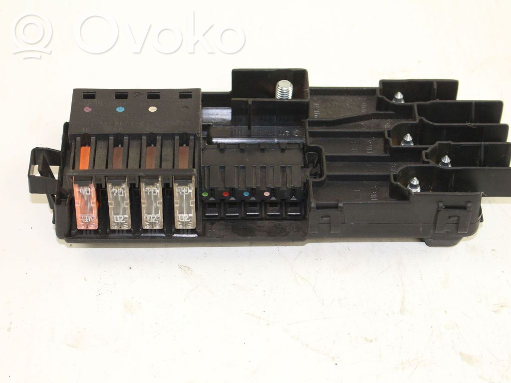Mercedes-Benz ML W164 Fuse module 