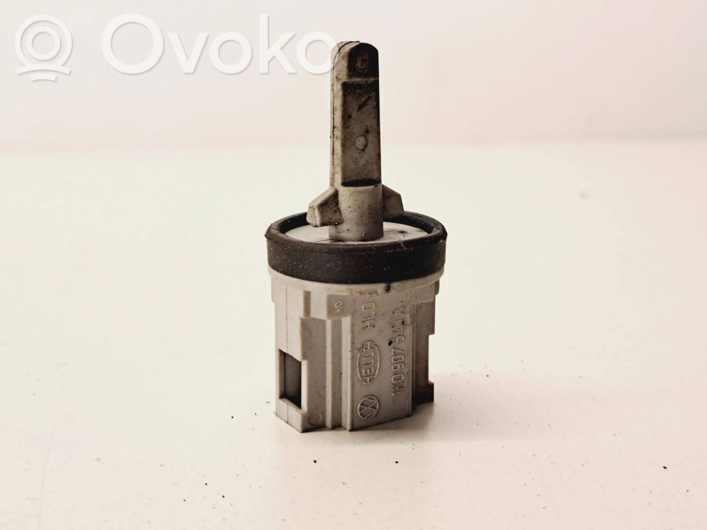 Audi A4 S4 B7 8E 8H Interior temperature sensor 
