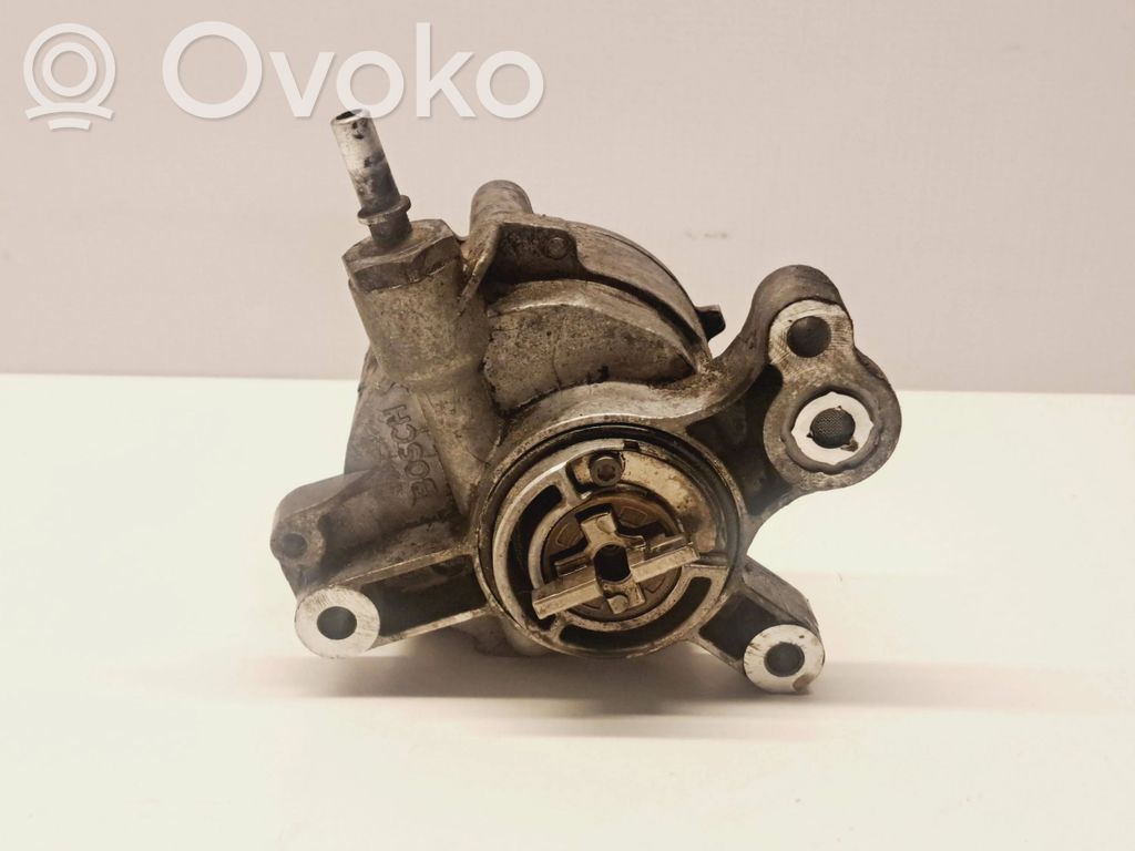 Volvo V50 Vacuum pump 