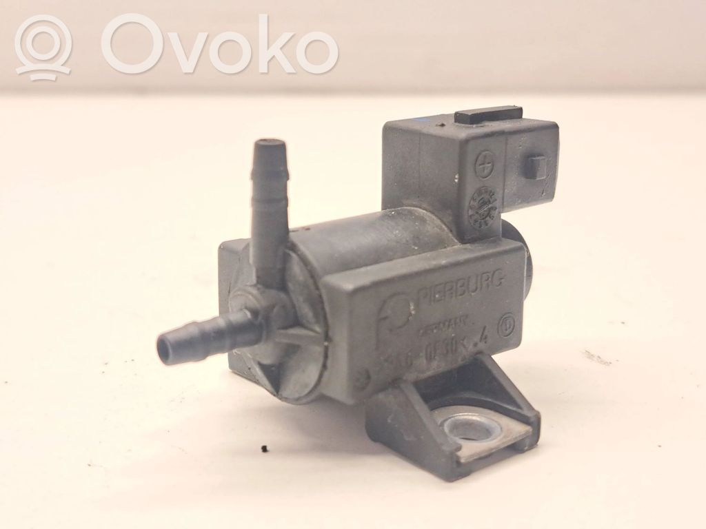 Toyota Corolla Verso AR10 Turbolader Druckwandler Magnetventil 