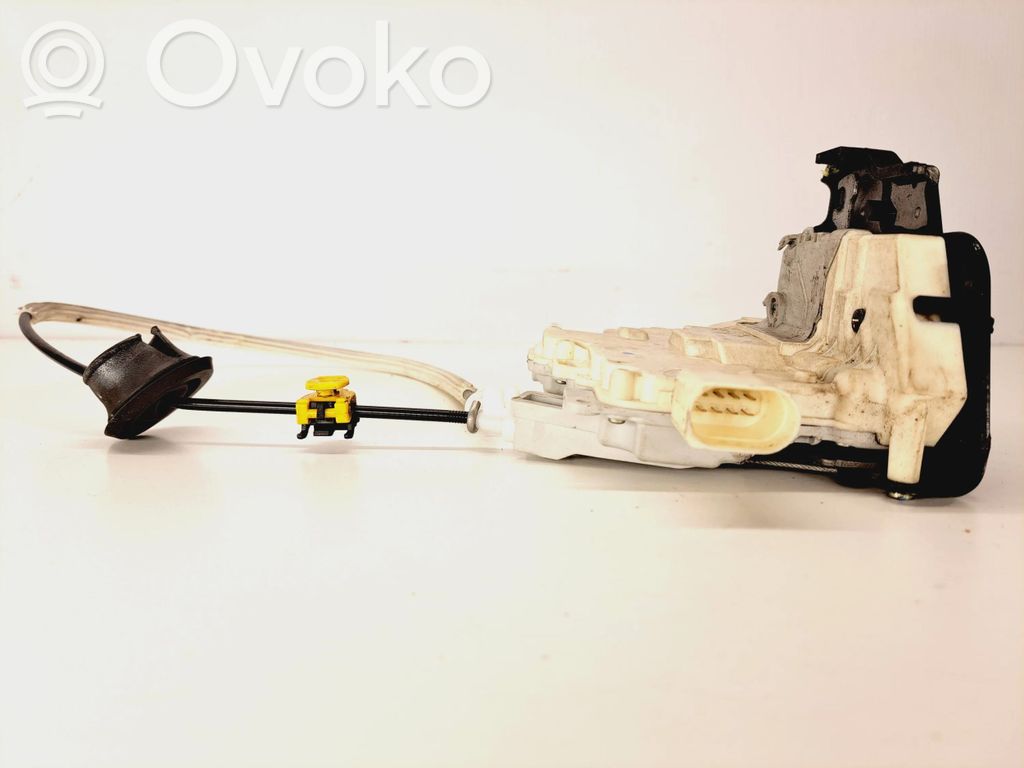 Audi A4 S4 B7 8E 8H Front door lock 