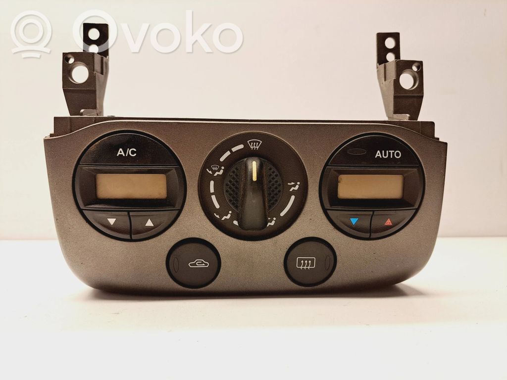 Nissan Primera Climate control unit 