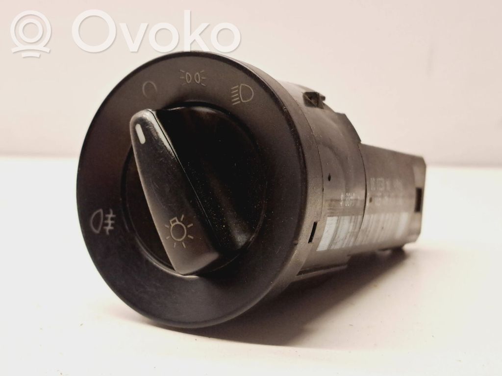 Volkswagen Golf IV Light switch 