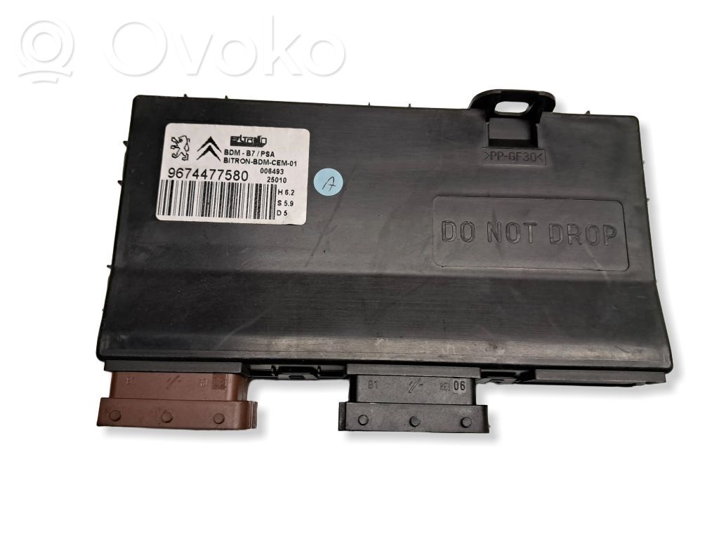 Peugeot RCZ Seat control module 