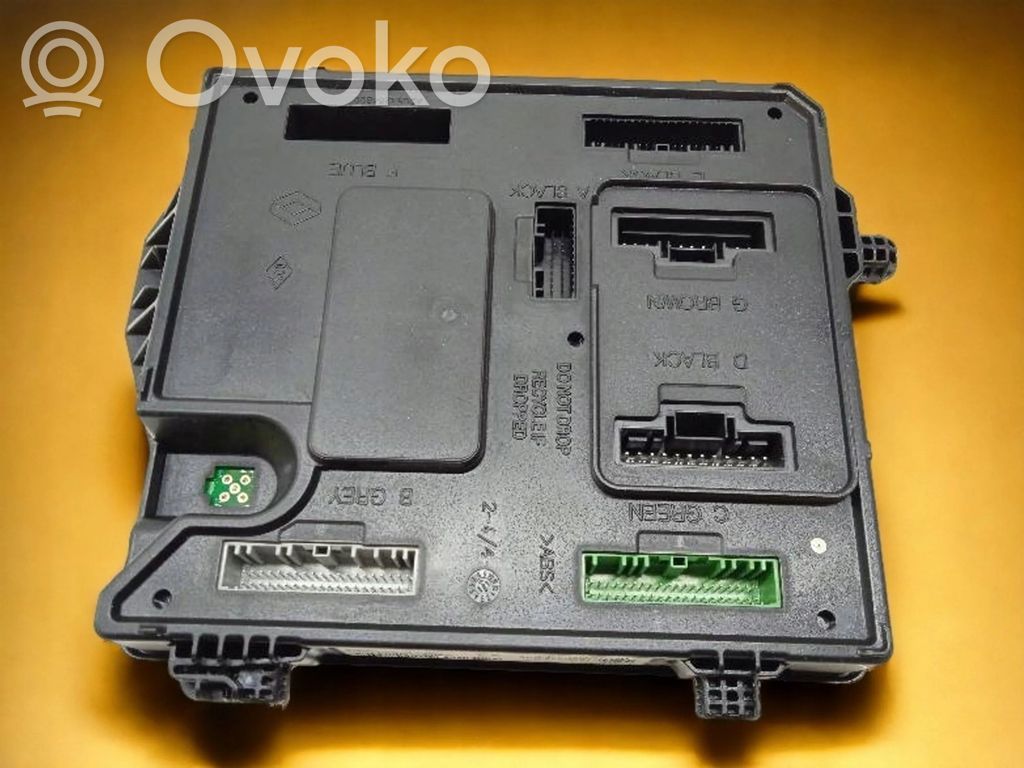 Renault Megane III Central body control module 