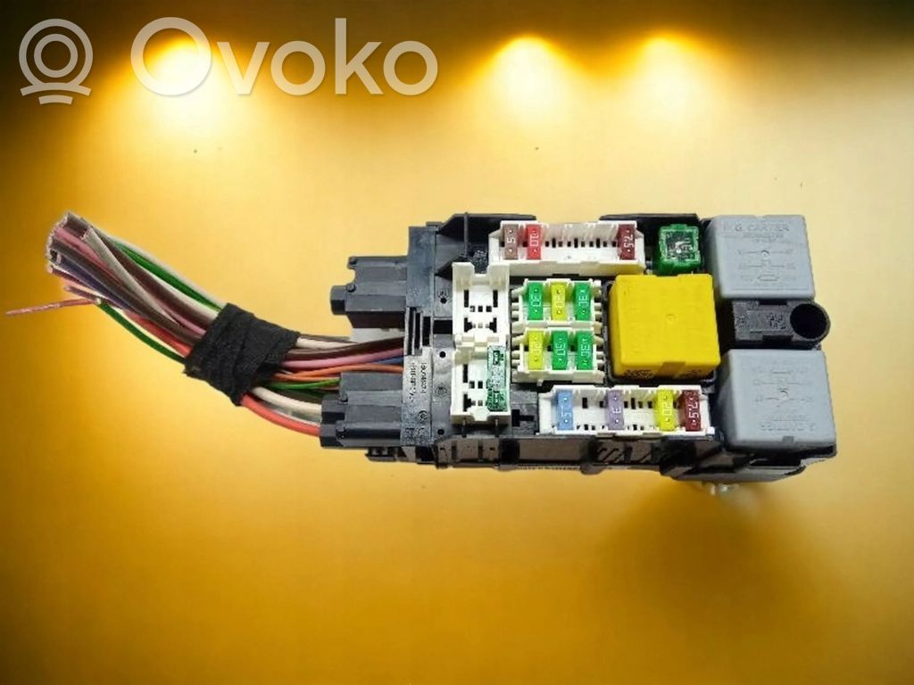 Citroen C4 Grand Picasso Fuse box set 
