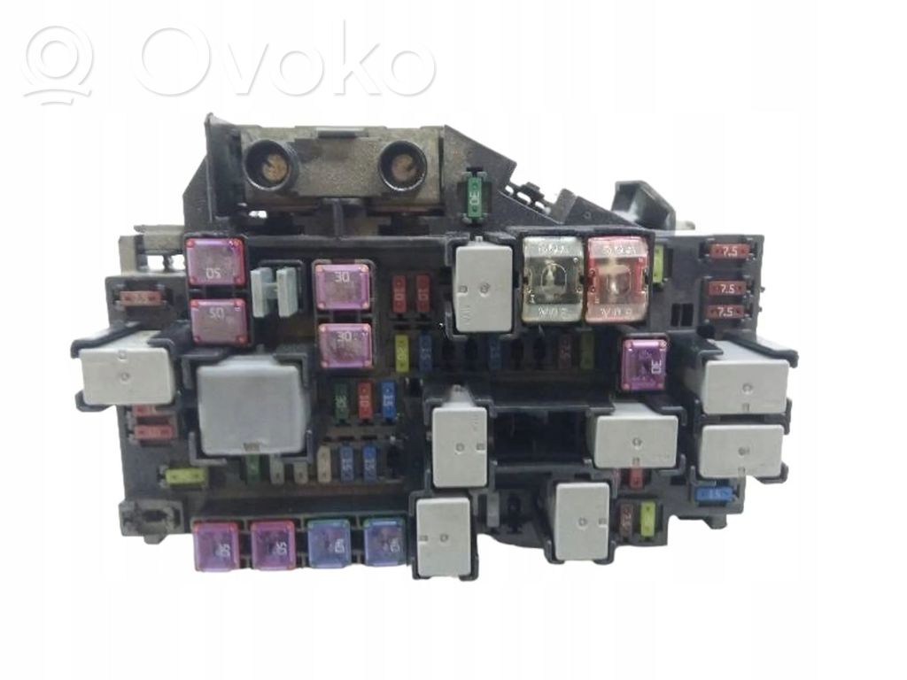 Subaru Outback Juego de caja de fusibles 
