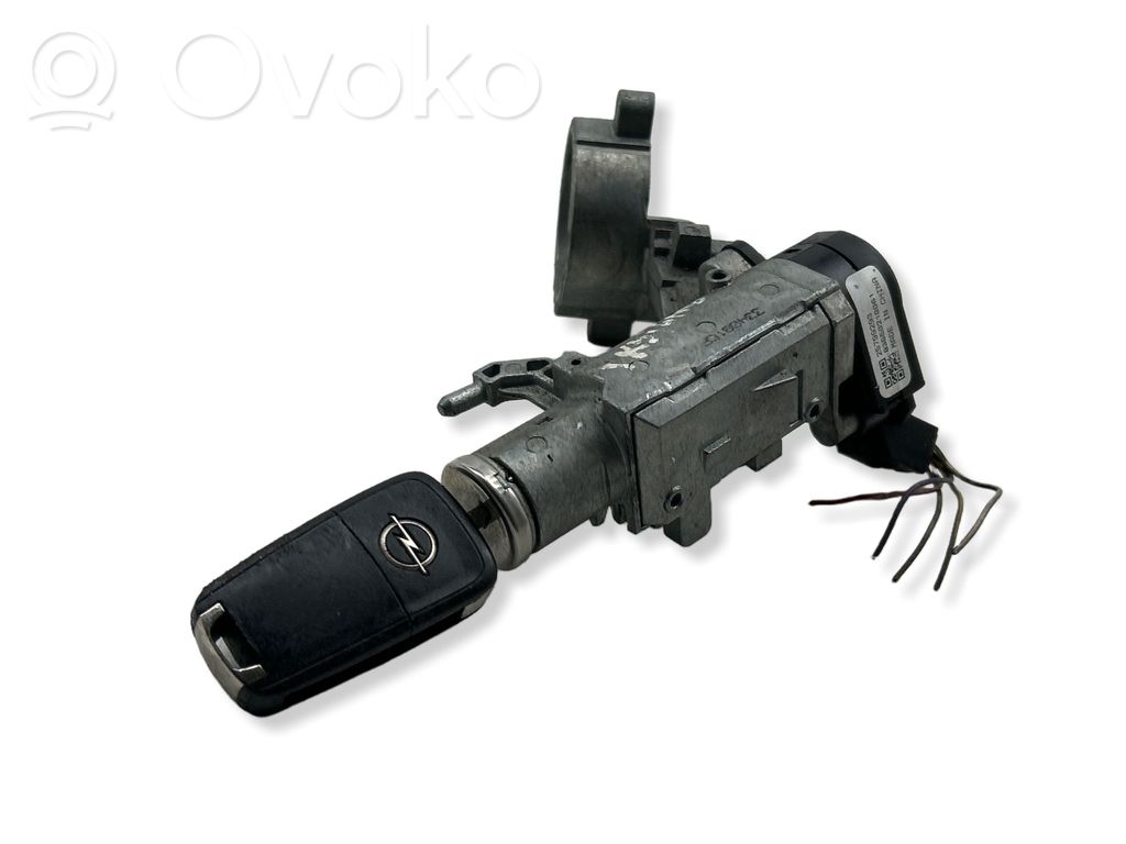 Opel Insignia A Ignition lock 