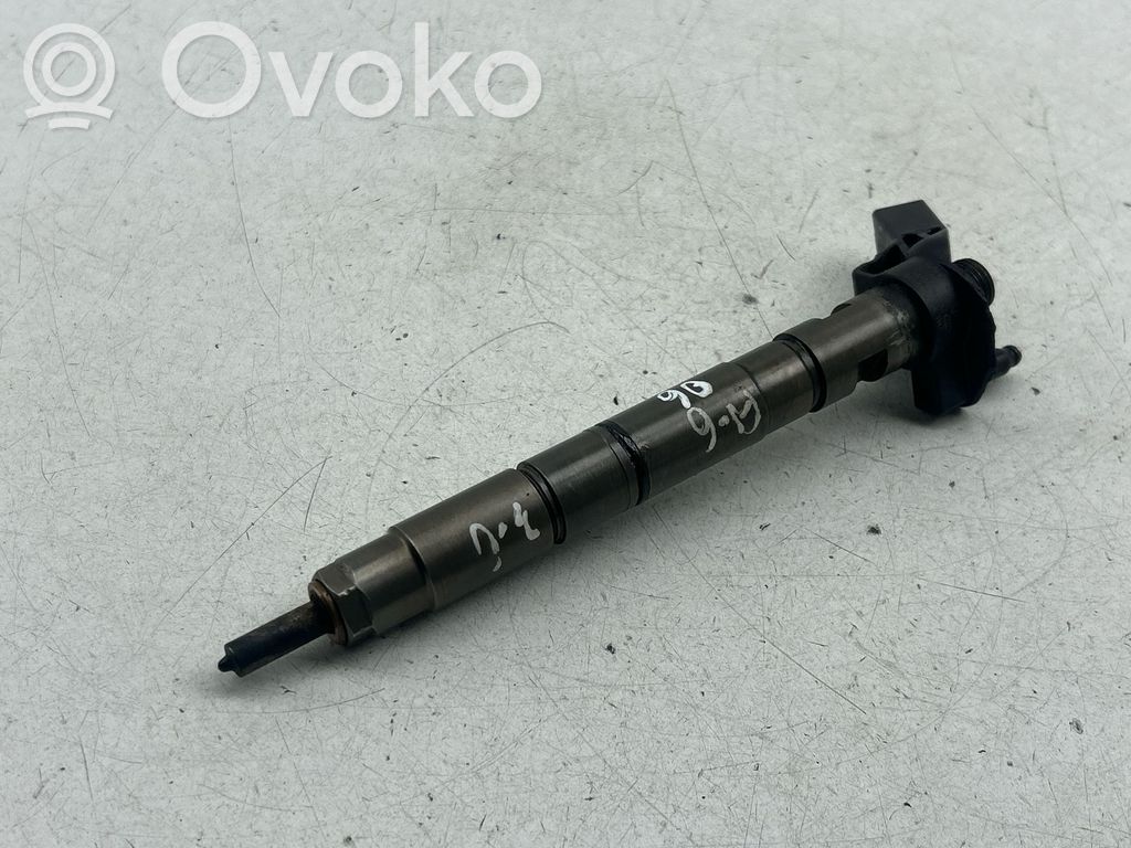 Audi A6 S6 C6 4F Fuel injector 