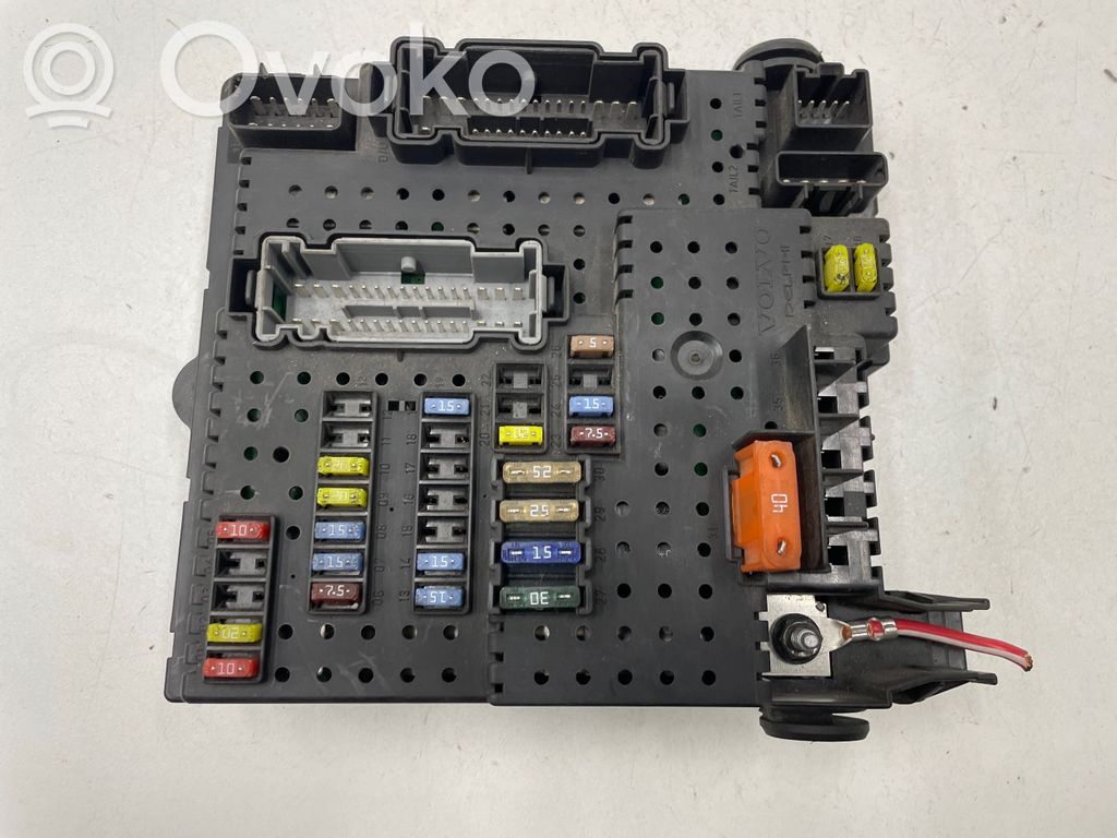 Volvo S60 Fuse module 