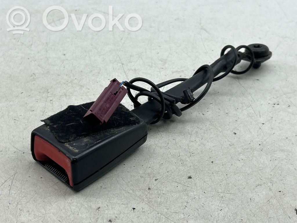 Ford Focus Front seatbelt buckle 